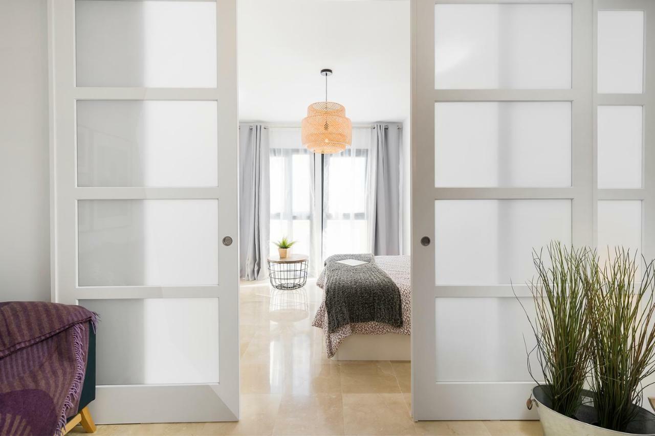 Apartamento Lujo Ancha Del Carmen Малага Екстер'єр фото